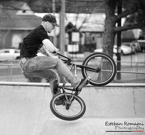 EJRPHO--2425-2
